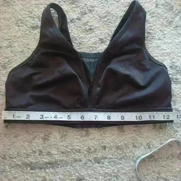 Brooks Black Sports Bra 32B - Picture 9 of 10